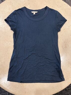 Banana Republic Women's Navy Crewneck Tee